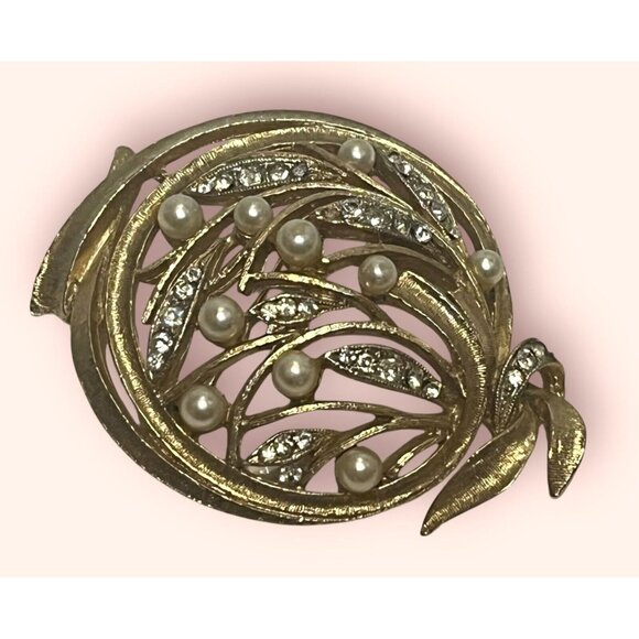 SIGNED ART VINTAGE Gold Tone Faux Pearl & Rhinestone Leaf Brooch Pin - Picture 2 of 5